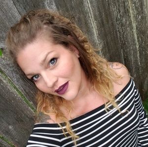 Meet your Posher, Justine